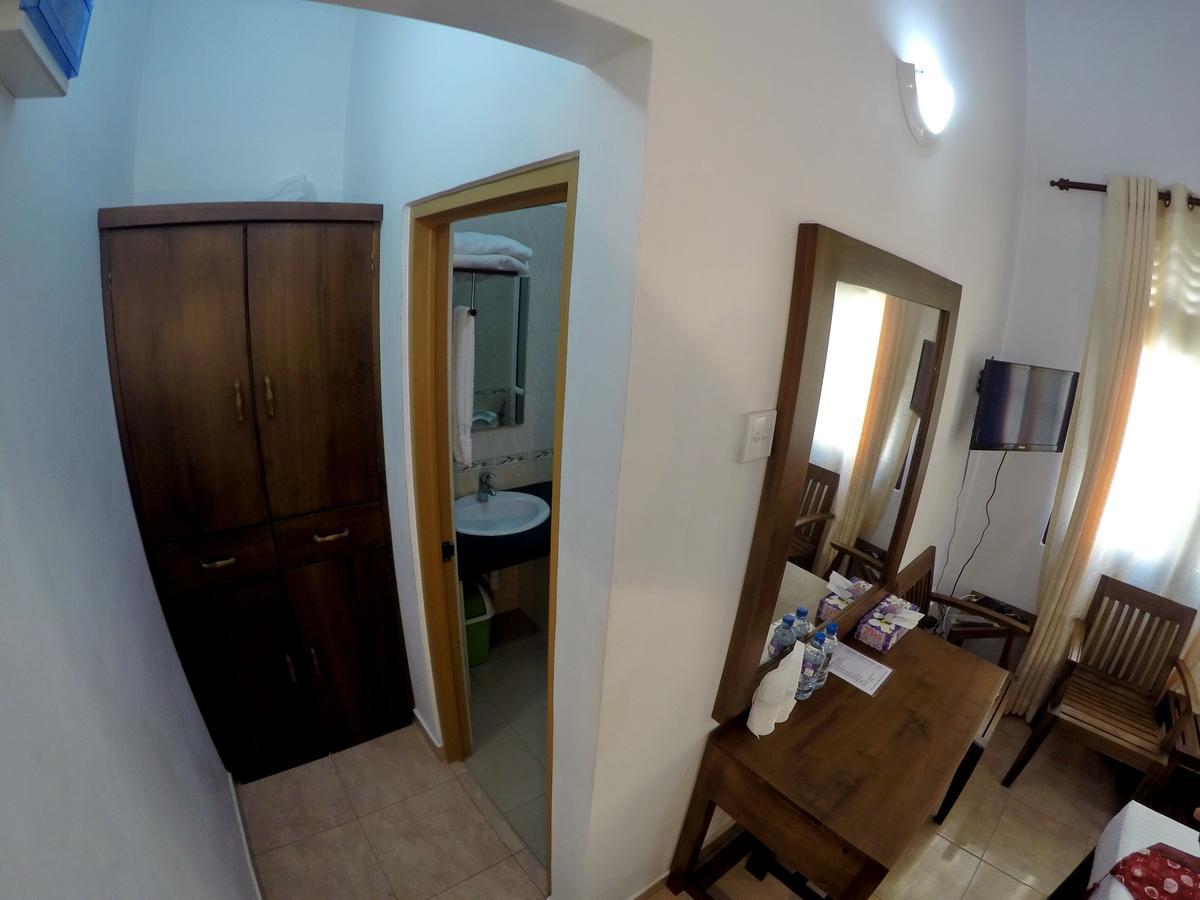 Ramon Beach Resort Ambalangoda  Kültér fotó