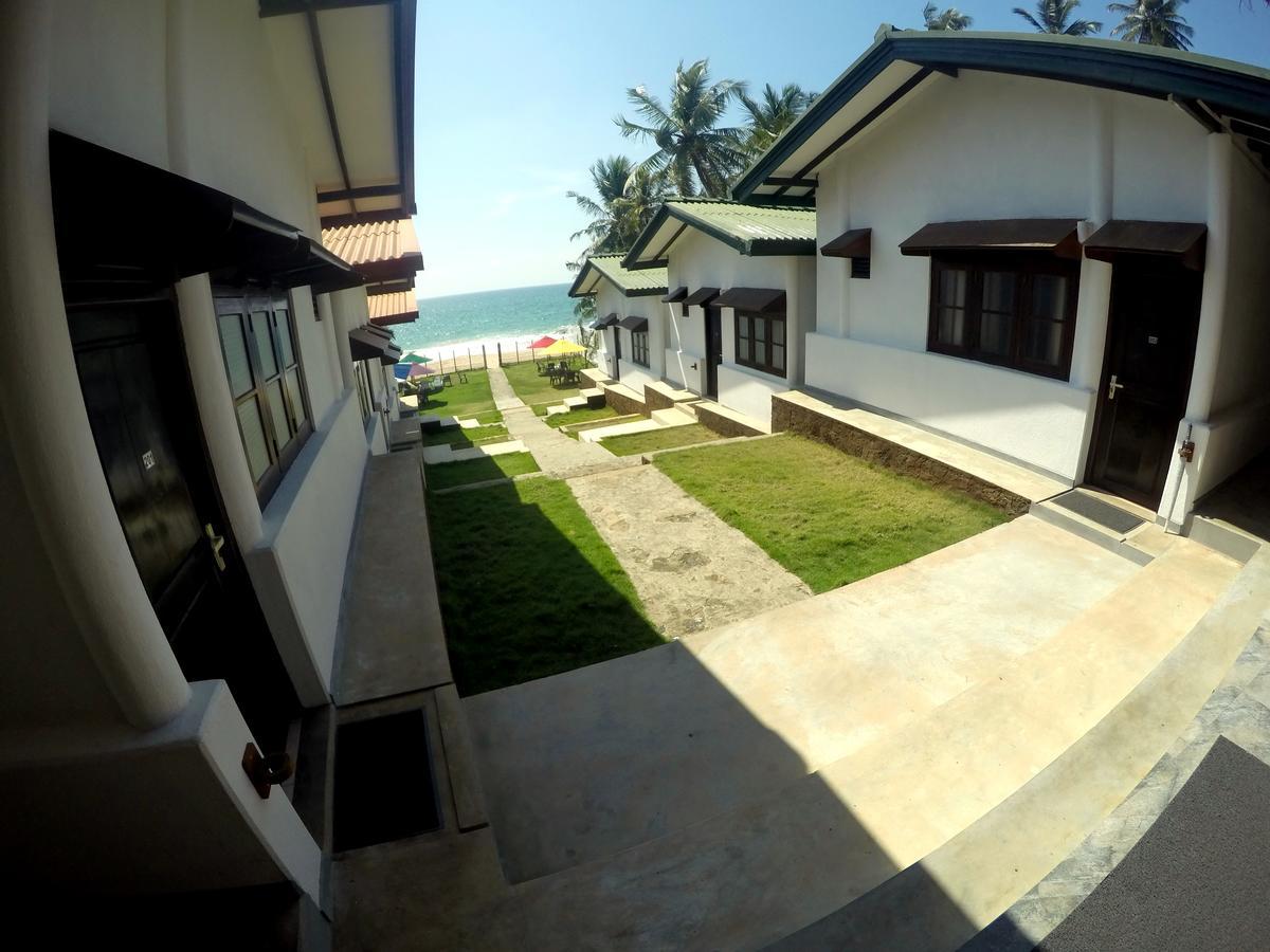Ramon Beach Resort Ambalangoda  Kültér fotó