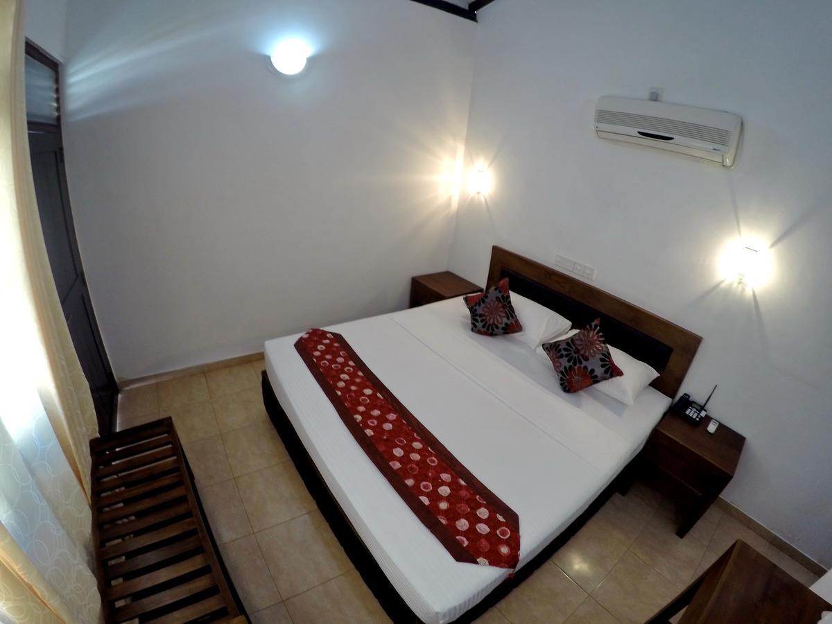 Ramon Beach Resort Ambalangoda  Kültér fotó