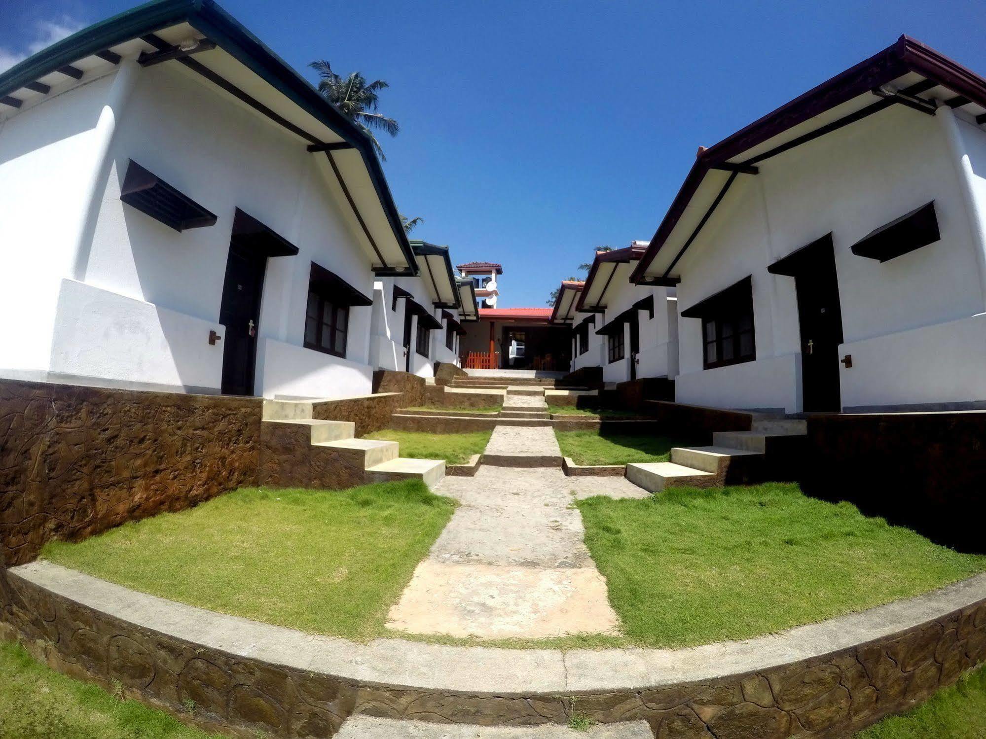 Ramon Beach Resort Ambalangoda  Kültér fotó