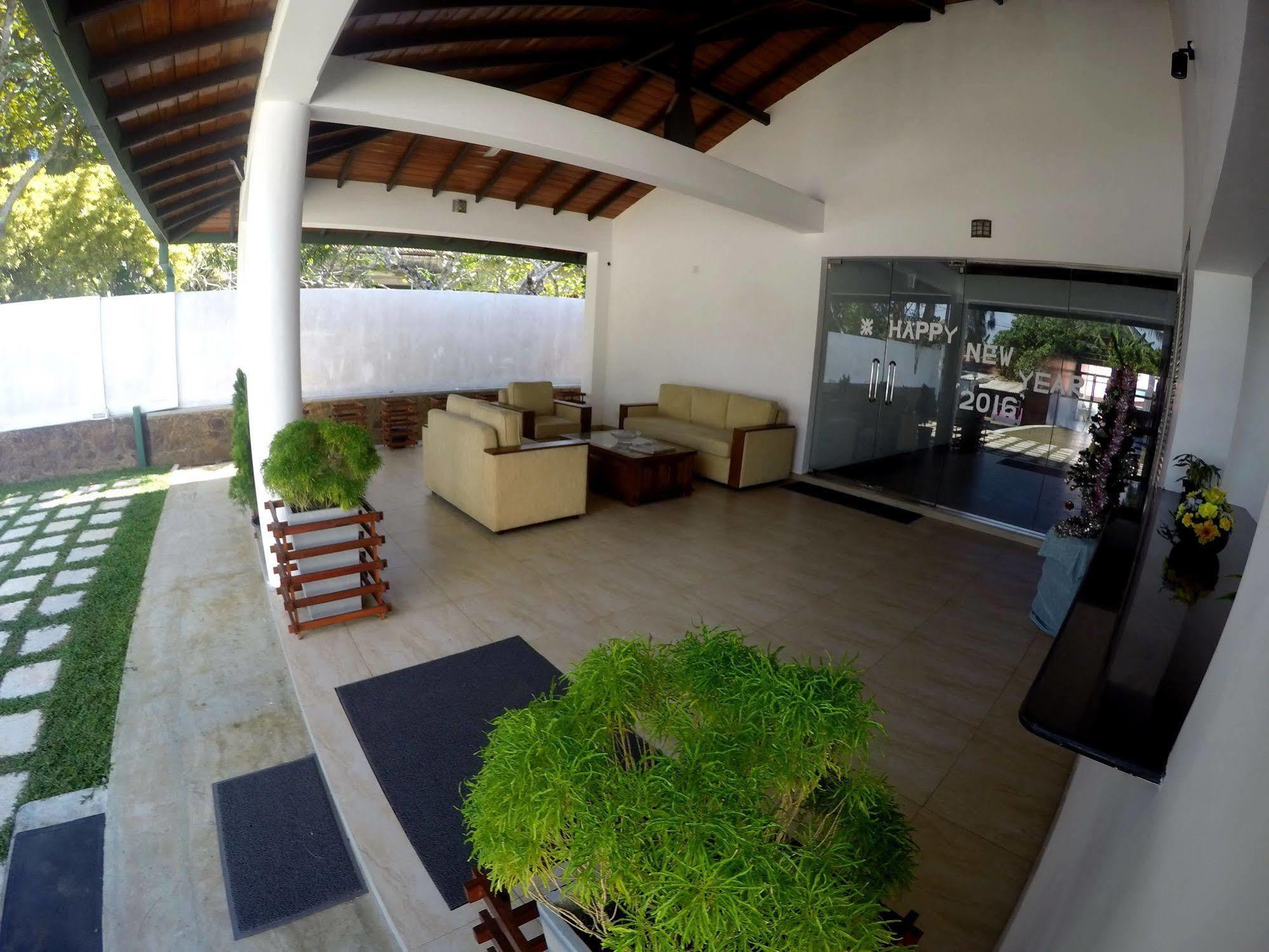 Ramon Beach Resort Ambalangoda  Kültér fotó