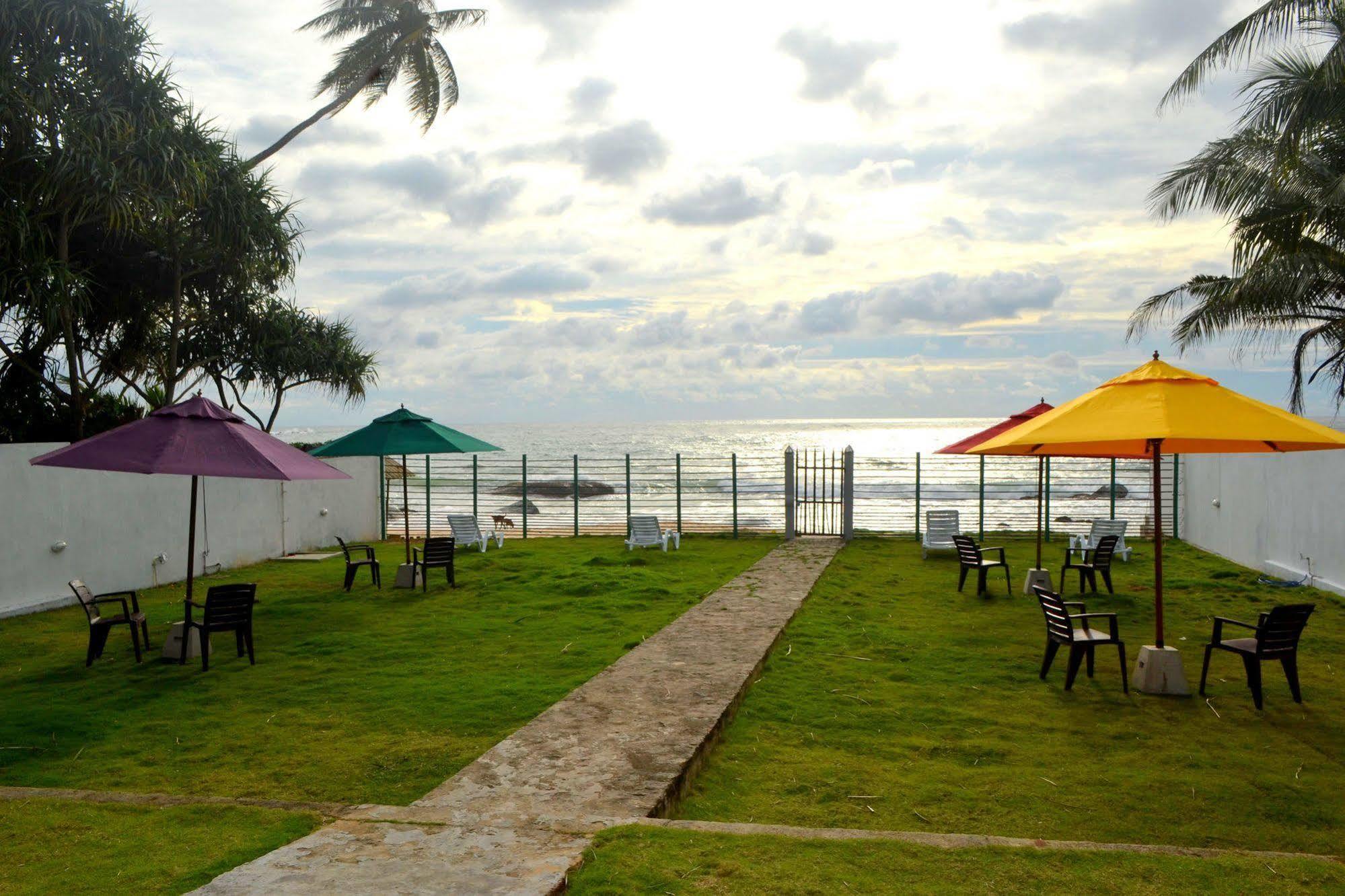 Ramon Beach Resort Ambalangoda  Kültér fotó