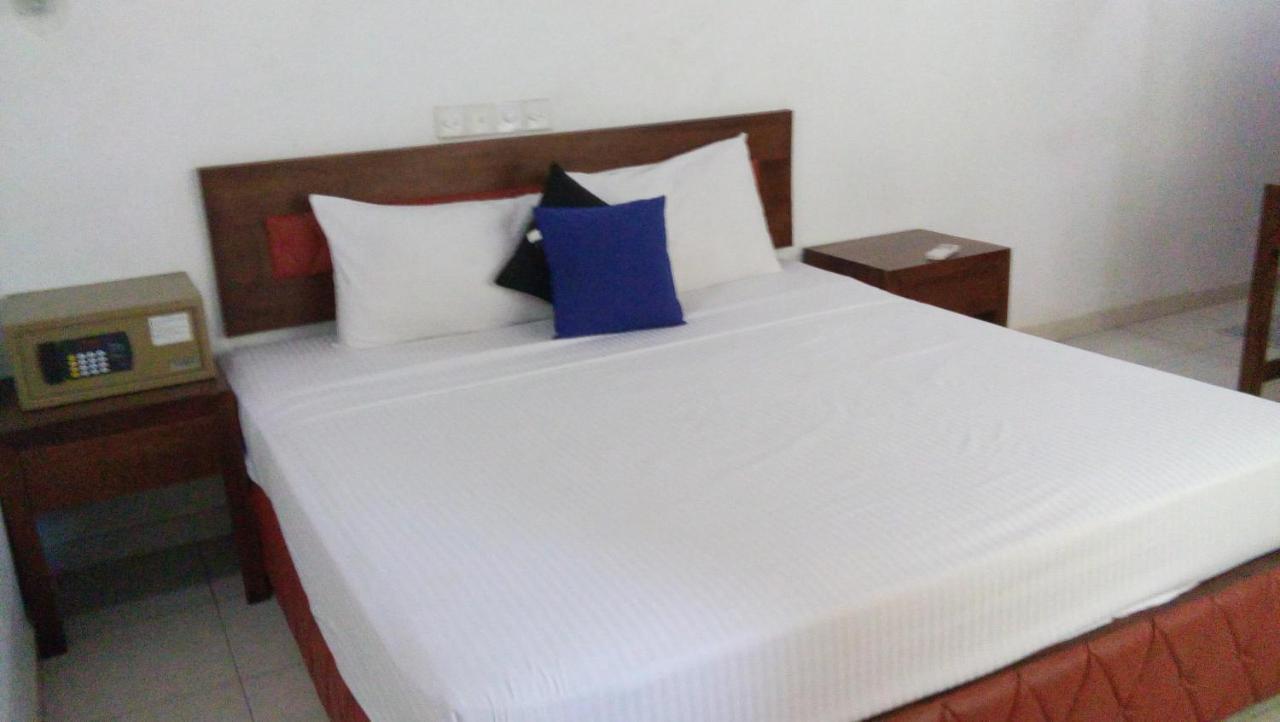Ramon Beach Resort Ambalangoda  Kültér fotó